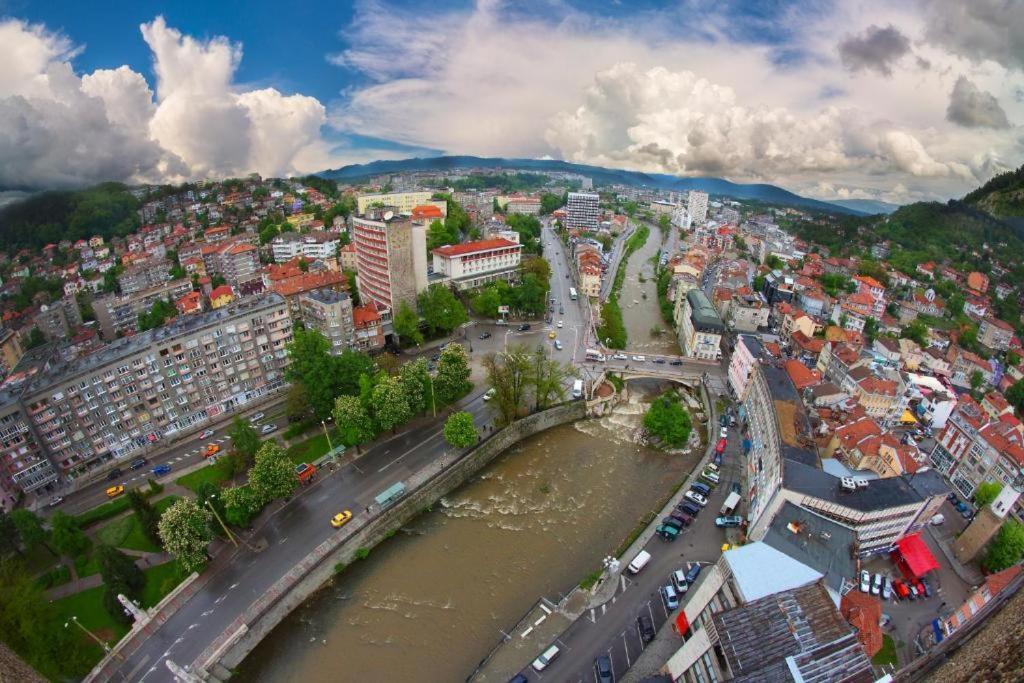 Bhn Топ Център Студио Gabrovo Exterior photo